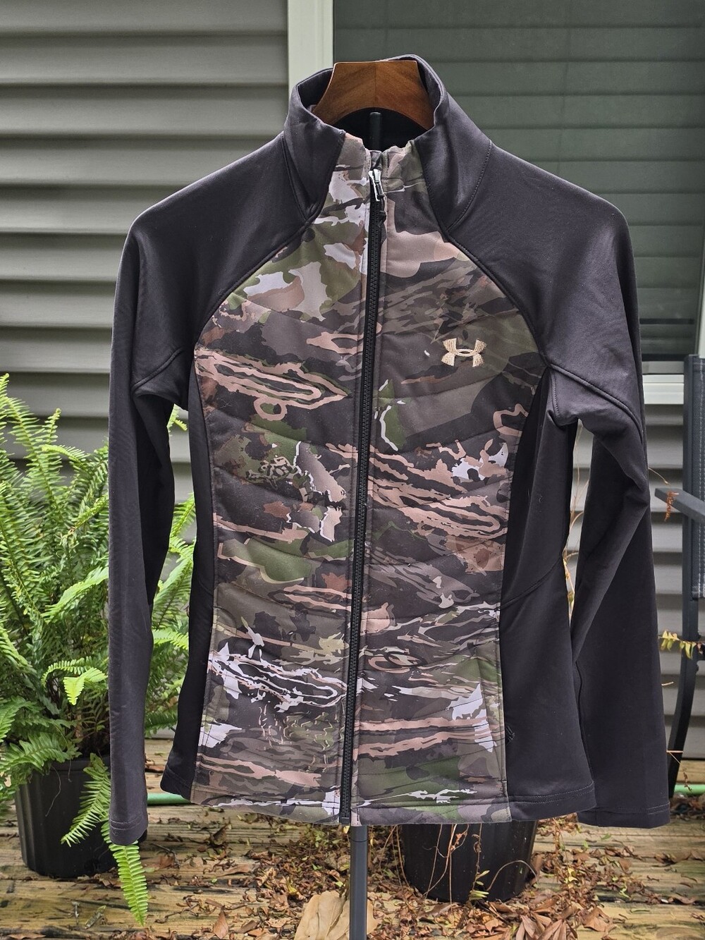 Under Armour ColdGear Camo Full Zip Jacket Women's Small Fitted Hunting